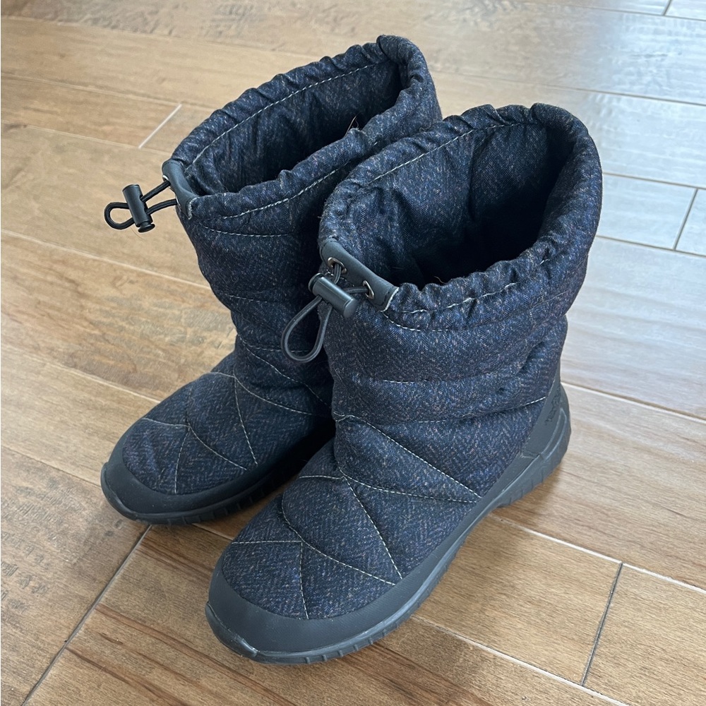 The North Face women's boots